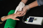 deep-oscillation-hand